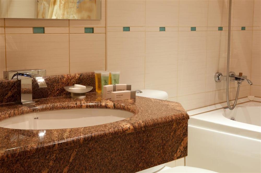 Best Resort Aghveran Arzakan Room photo