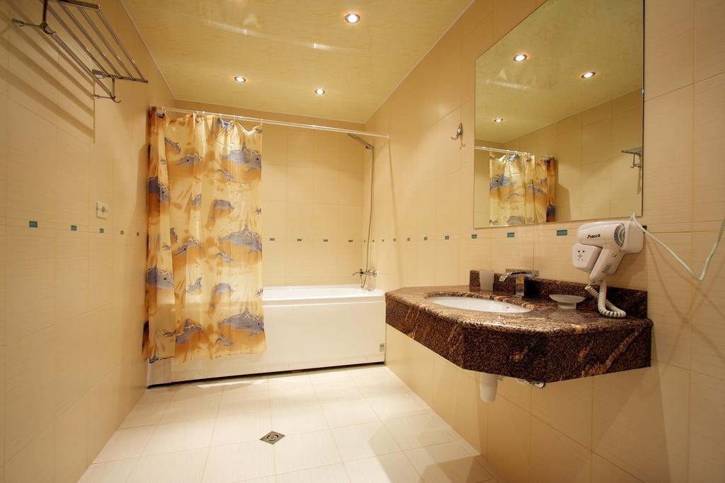 Best Resort Aghveran Arzakan Room photo
