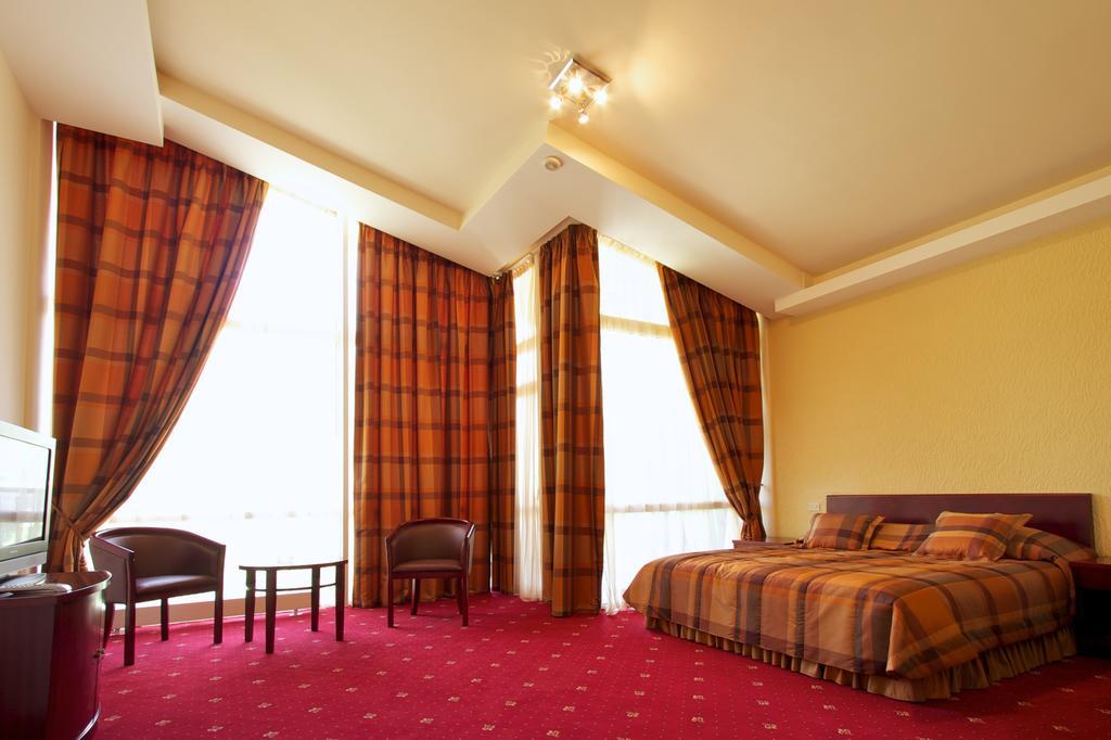 Best Resort Aghveran Arzakan Room photo