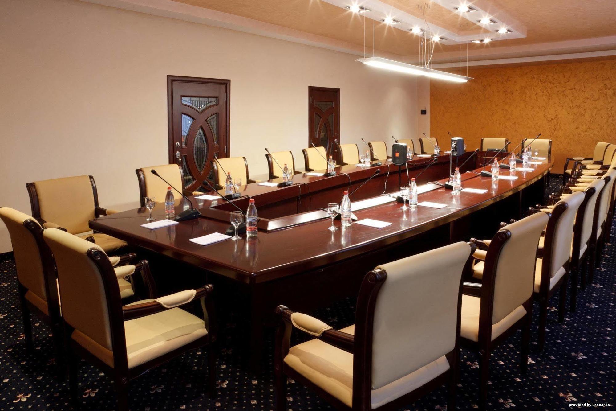 Best Resort Aghveran Arzakan Business photo